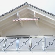 Geländer Balkon Stahl verzinkt Trespa
