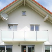 Handlauf Edelstahlgeländer Medam Clarina am Balkon